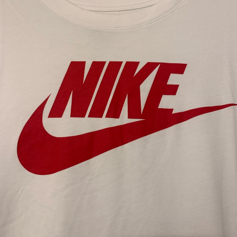 Nike Dri-Fit Tee - Picture 2 of 5